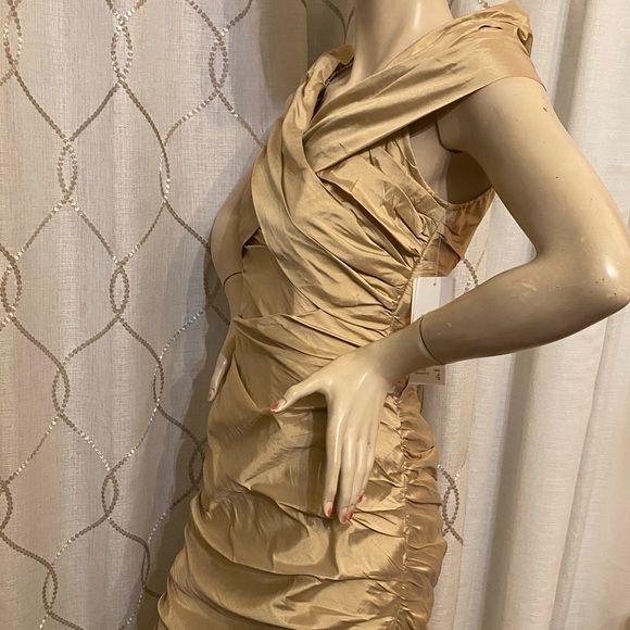 Adrianna Papell Rouched taffeta gown - Picture 6 of 13